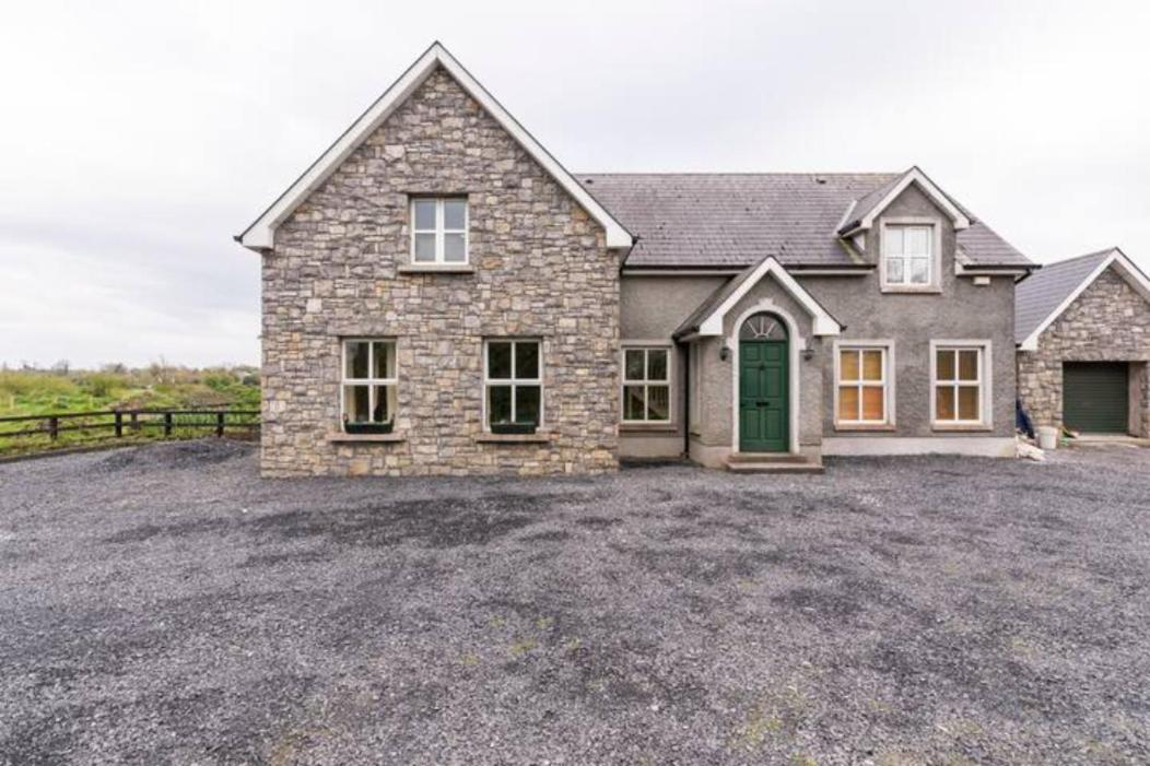 Ballinasloe Guest House In The Heart Of The Country Zewnętrze zdjęcie